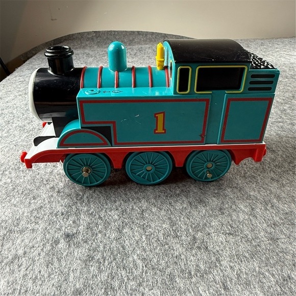 Tomy 2005 Thomas the train Steam Along  Engine Motorized Battery Toy  9" Tested - Picture 4 of 16